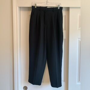 Aritzia Carrot Pant Black